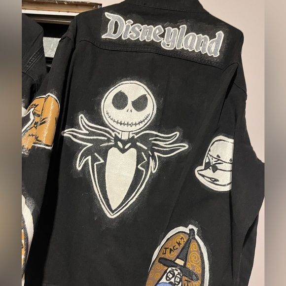 CFA Creations Hand Painted distressed Jean Jackets - Picture 4 of 5